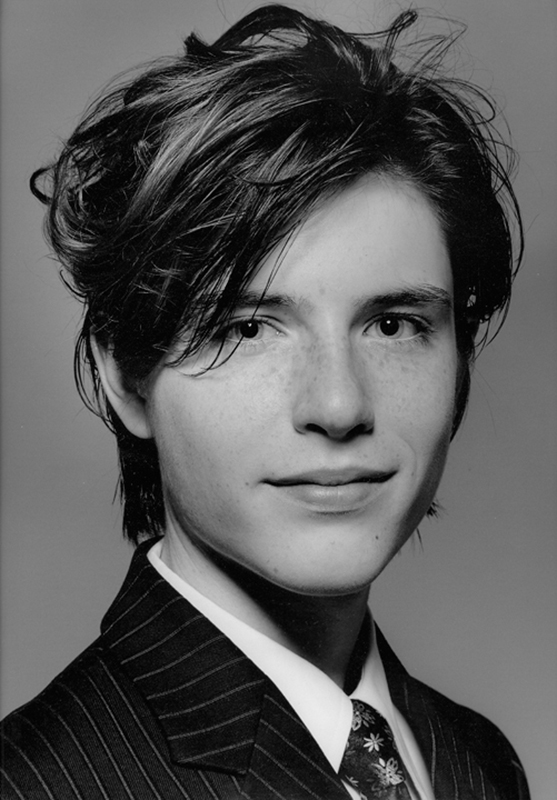 Luca_BW-Headshot-in-Suit-2_800pxH